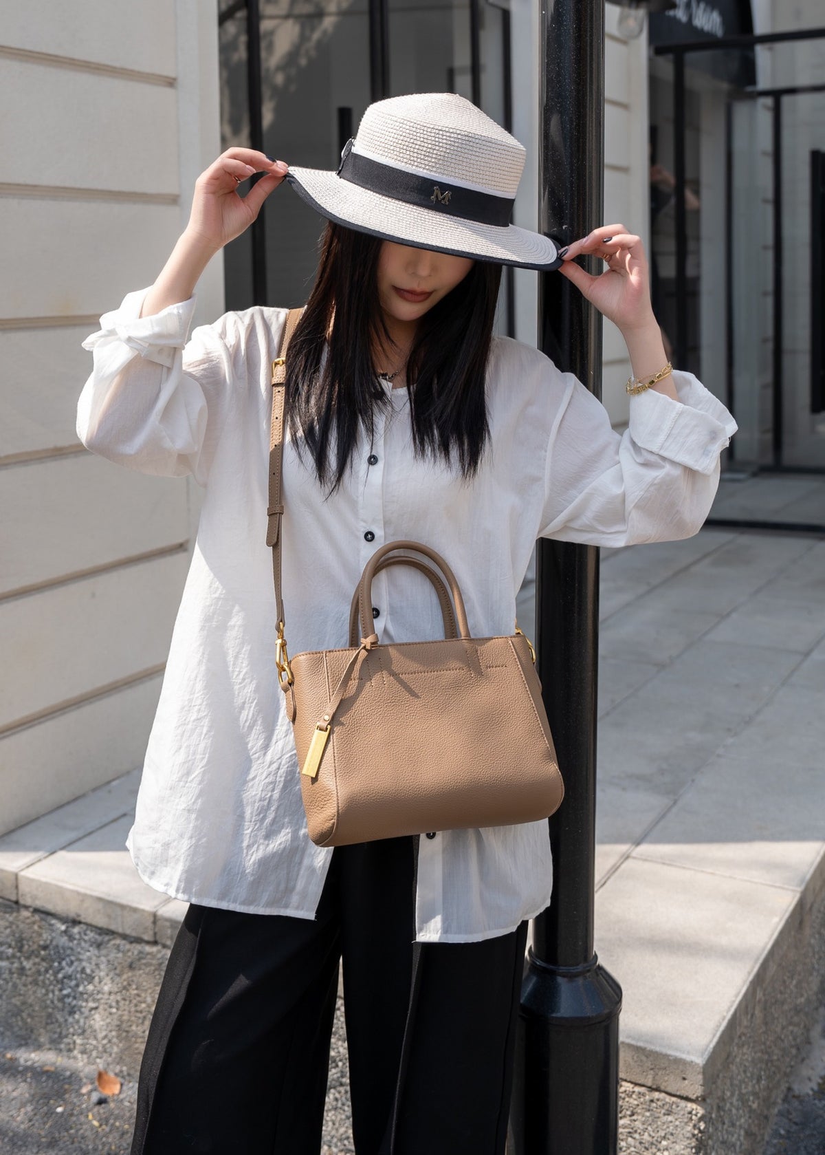 Sac Cabas Éléganza™ – Cuir Véritable & Minimalisme Urbain
